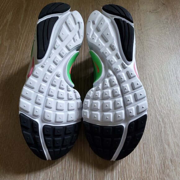 Nike Kids Sneakers in Black, Green, and Pink - Picture 9 of 11